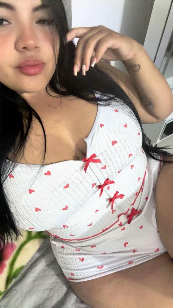 Chica busca chico en Ibiza: 