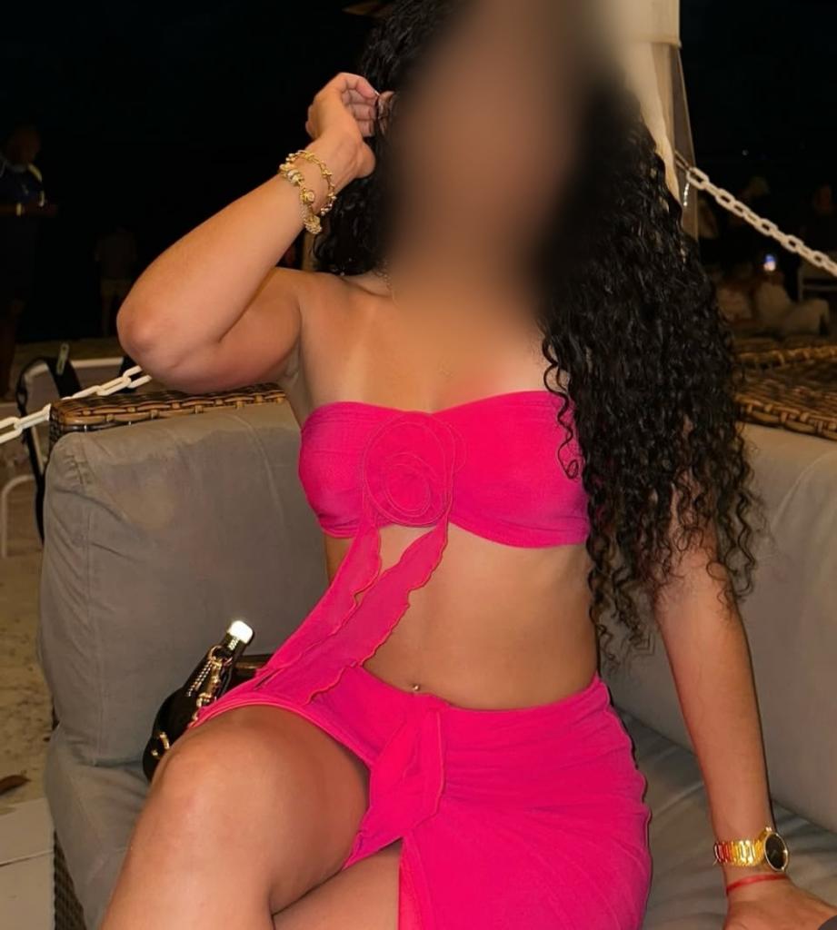 745065343: Chica busca chico en Tenerife