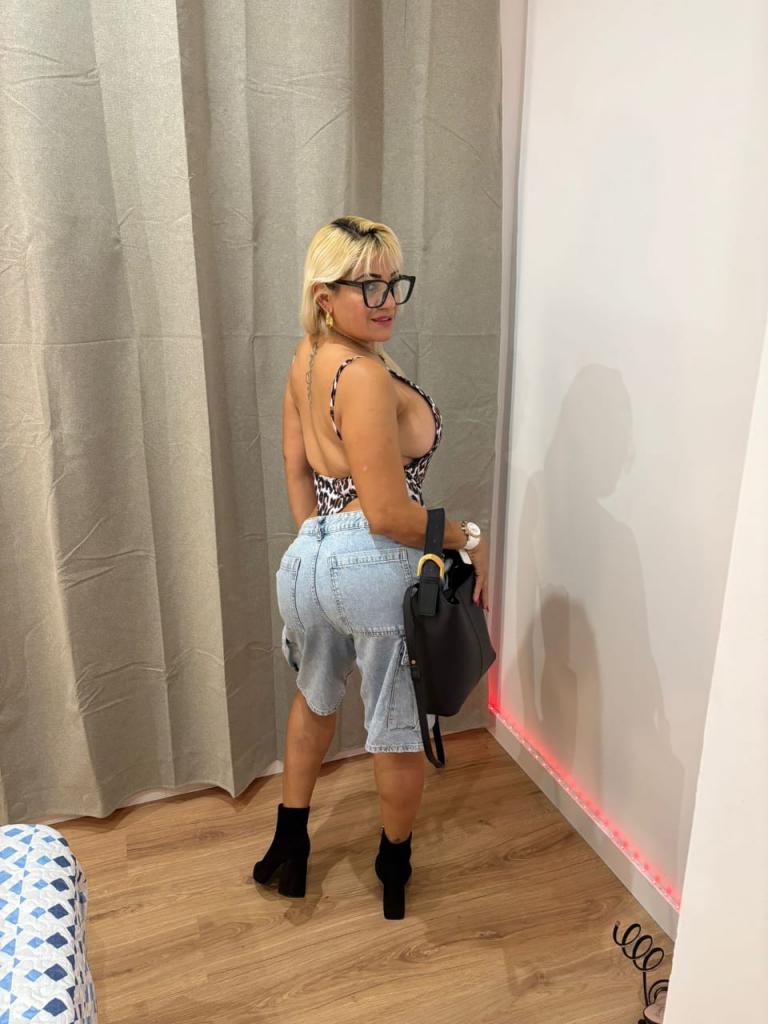 Chica busca chico en Barcelona: 