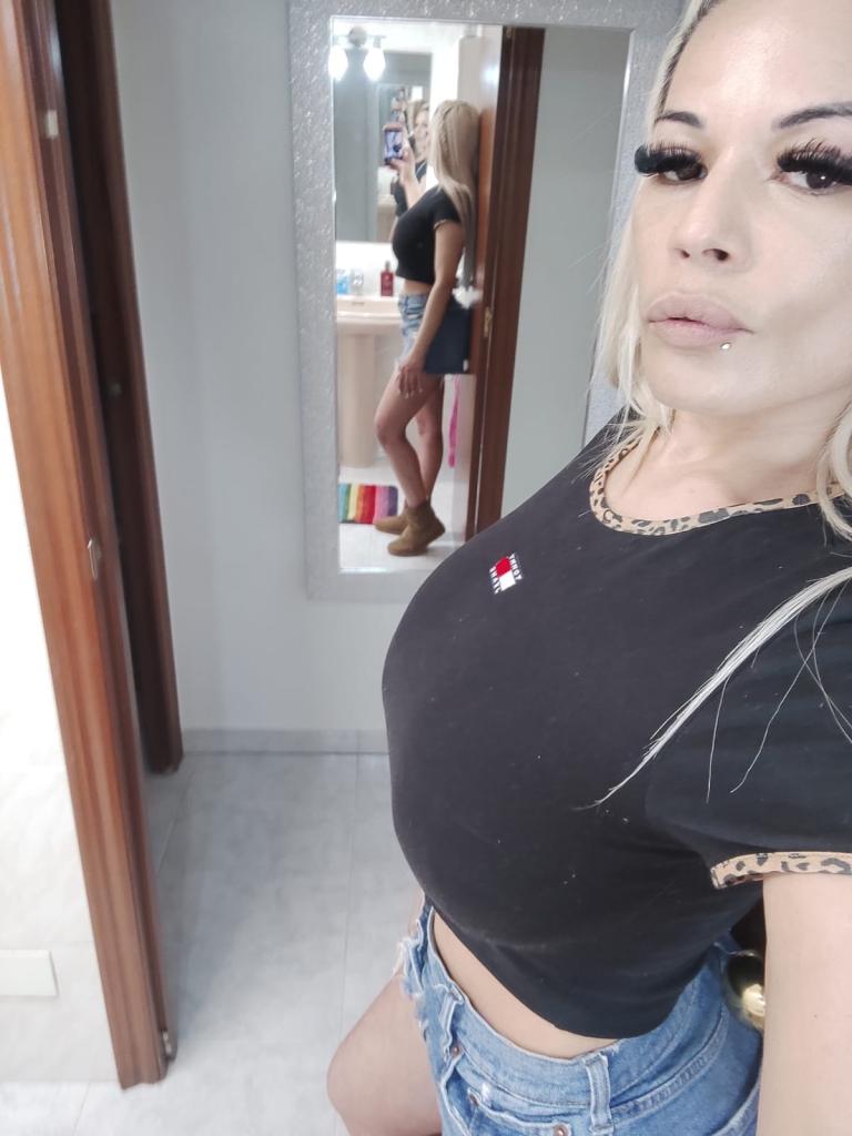 Chica busca chico en Barcelona: 