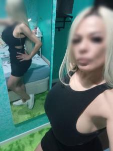 624856684: Chica busca chico en Barcelona