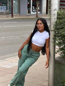 662232361: Chica busca chico en Sevilla