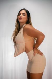 643386319: Chica busca chico en Lugo