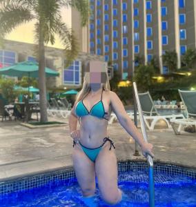632545371: Chica busca chico en Navarra
