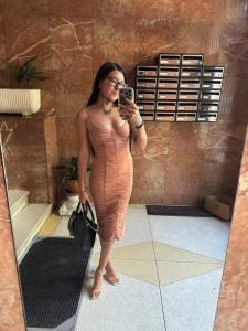 621097633: Chica busca chico en Madrid
