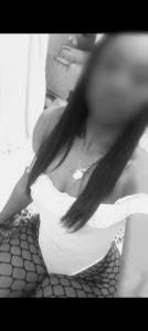 603313895: Chica busca chico en Sevilla