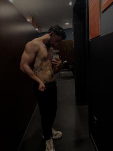 613437707: Chico busca chica en Madrid