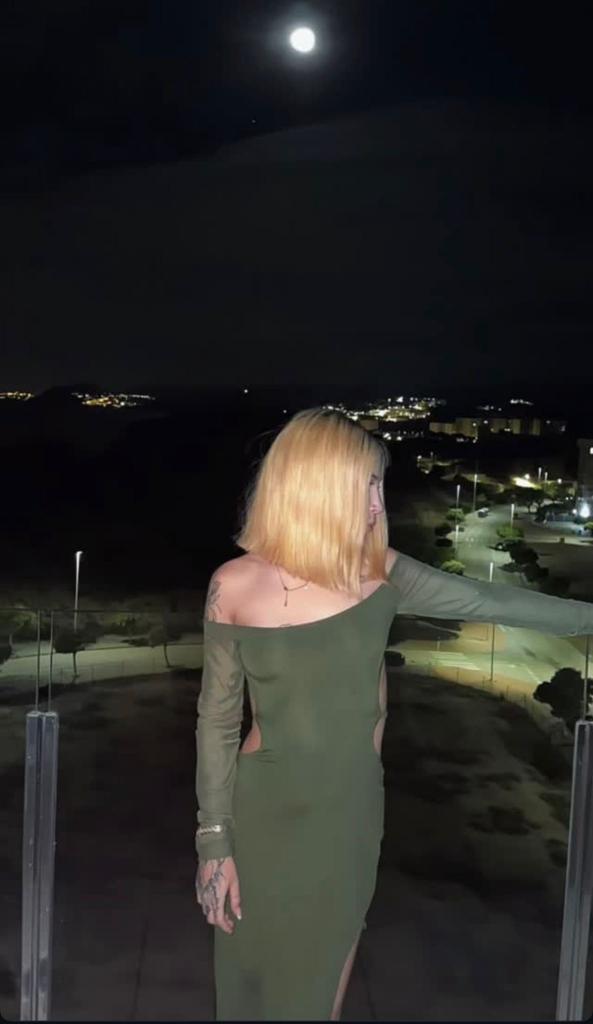 612468064: Chica busca chico en Madrid