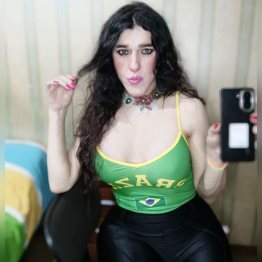697455526: Transexual en La Coruña