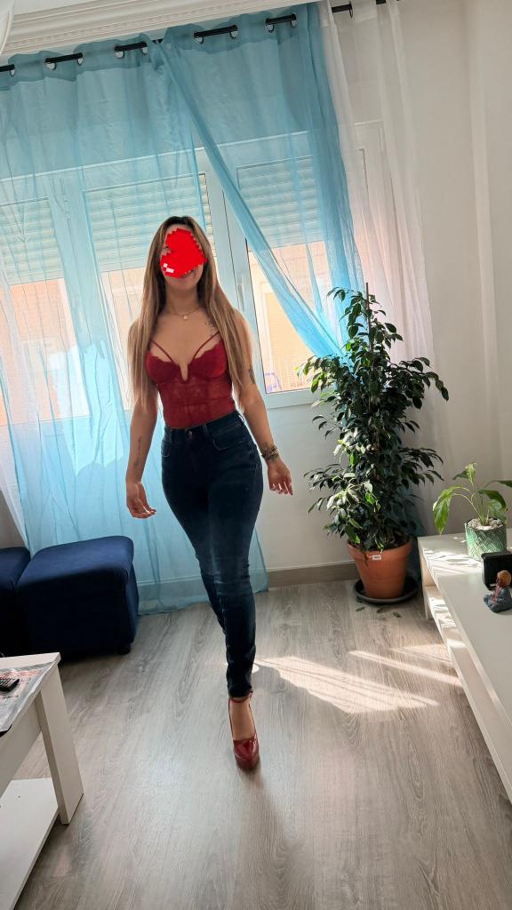 633829708: Chica busca chico en Castellón
