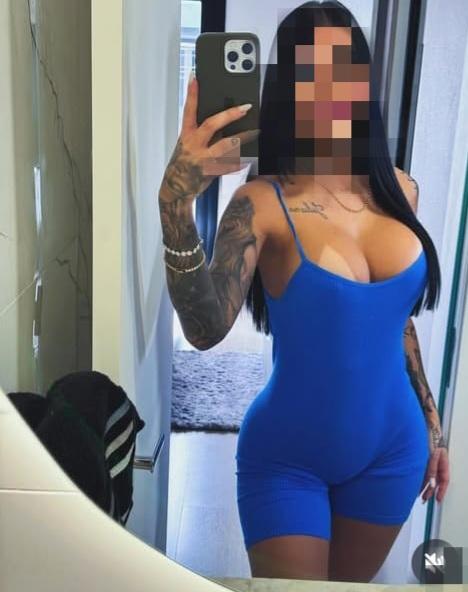 677240475: Chica busca chico en Orense