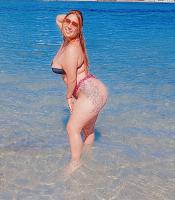 647440385: Chica busca chico en Ibiza