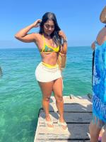 631548496: Chica busca chico en Gerona