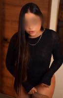 662938177: Chica busca chico en Barcelona