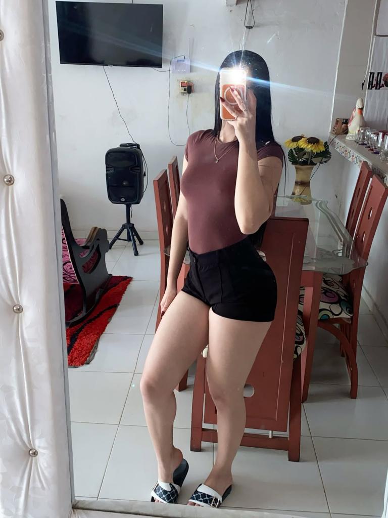 Chica busca chico en Tenerife: 