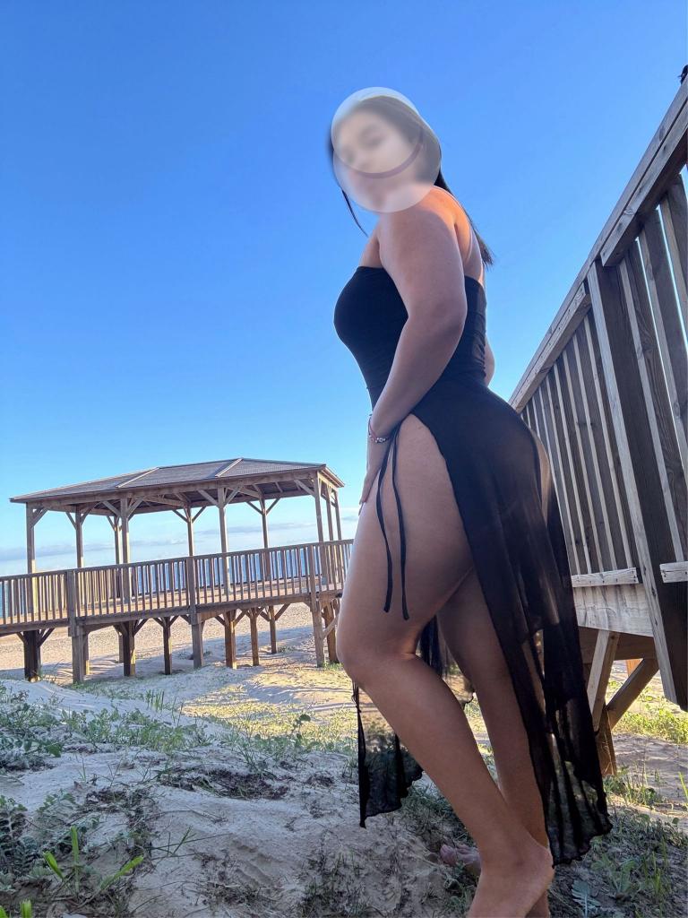 641032997: Chica busca chico en Cádiz