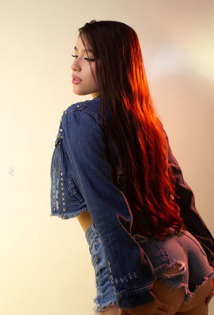 613487735: Chica busca chico en Valencia