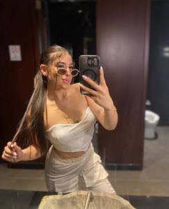 613487735: Chica busca chico en Valencia