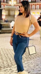 611232649: Chica busca chico en Sevilla