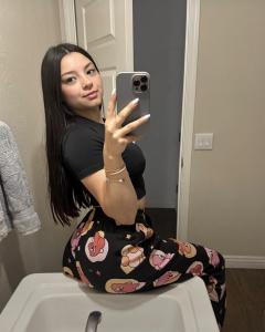 631683602: Chica busca chico en Murcia