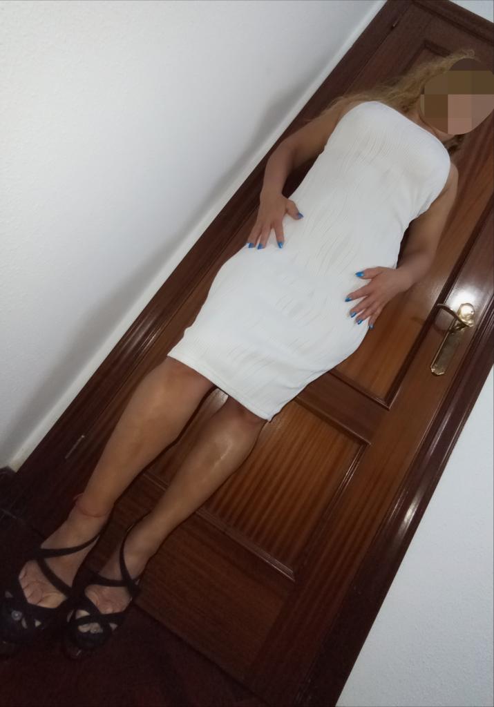Chica busca chico en Cádiz: 