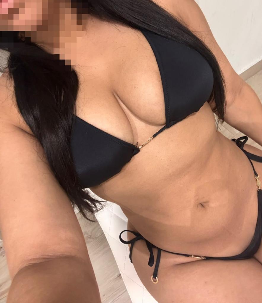 Chica busca chico en Cádiz: 