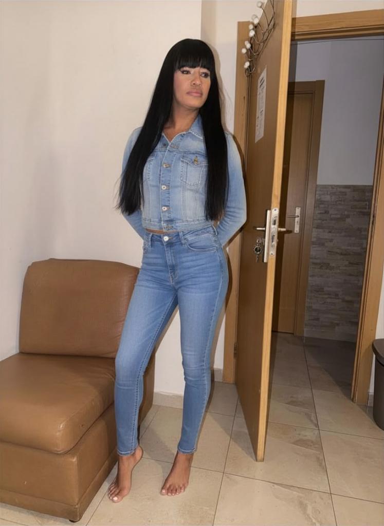 Chica busca chico en Granada: 