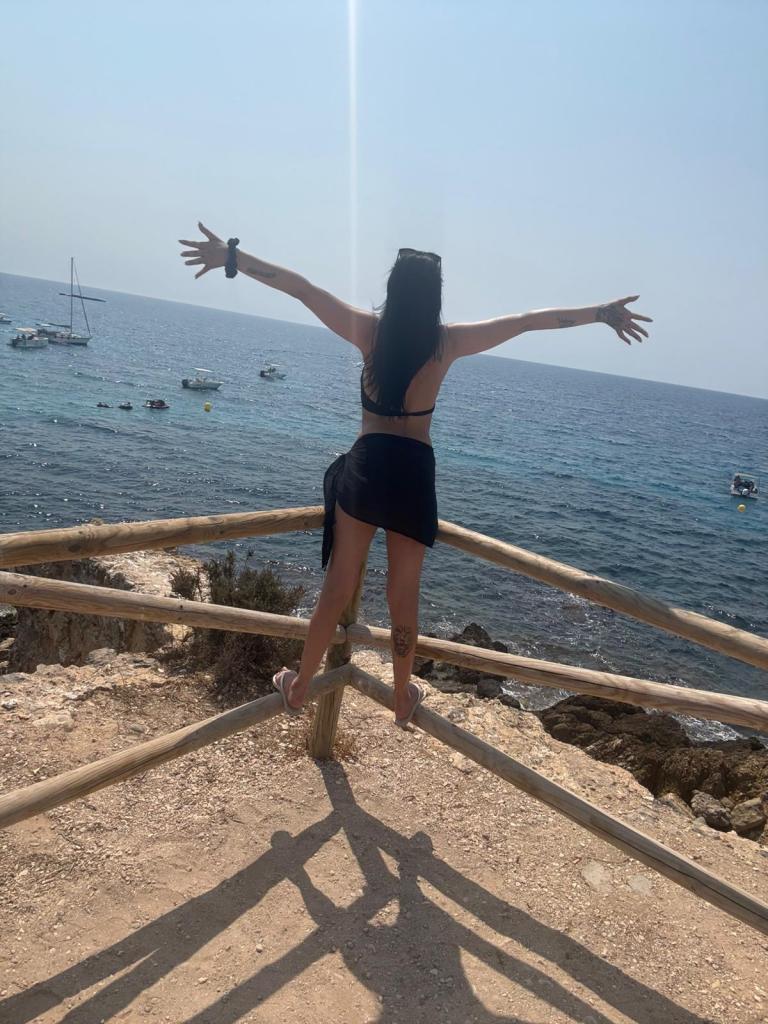 Chica busca chico en Almería: 