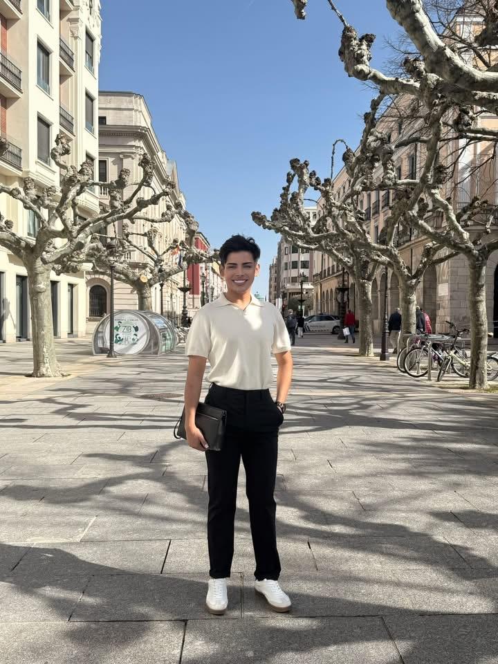 631242200: Chico busca chica en Barcelona