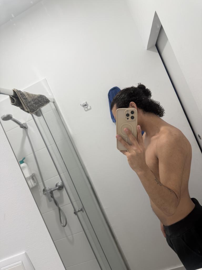 Chico busca chica en Mallorca: 