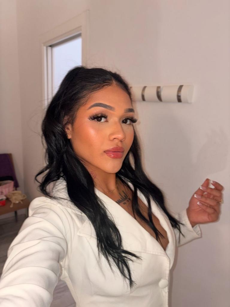 Chica busca chico en Tenerife: 