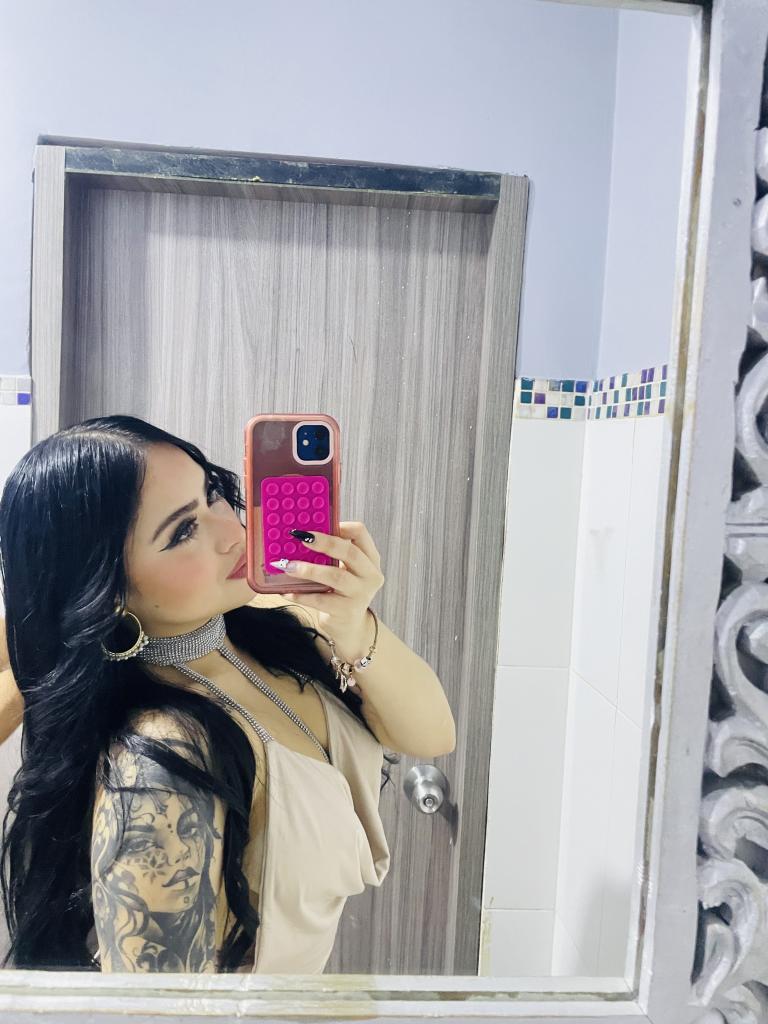 667412213: Chica busca chico en Pontevedra