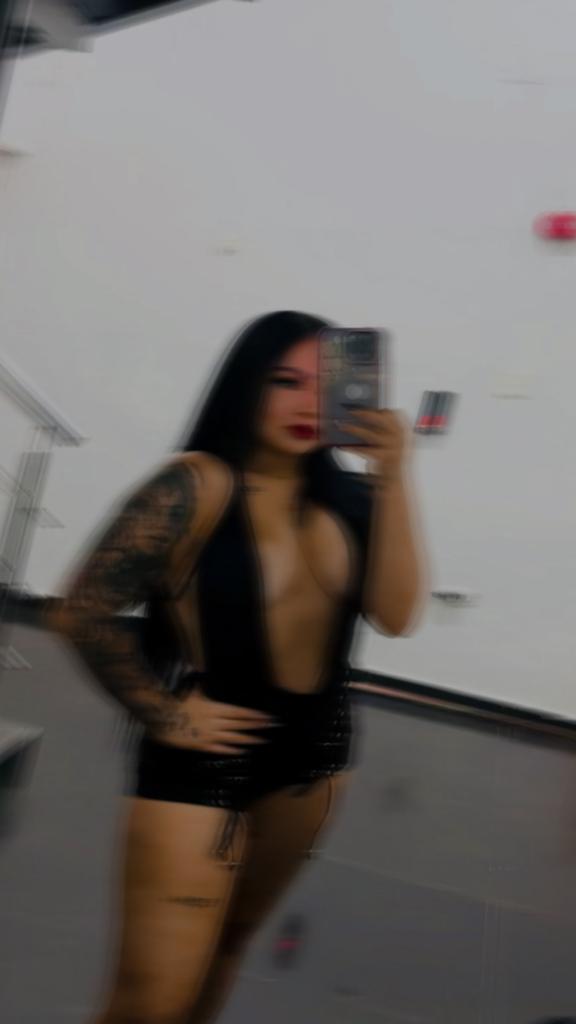 667412213: Chica busca chico en Pontevedra