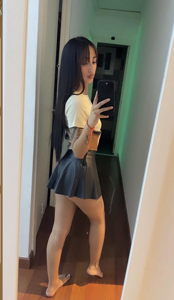 Chica busca chico en Barcelona: 