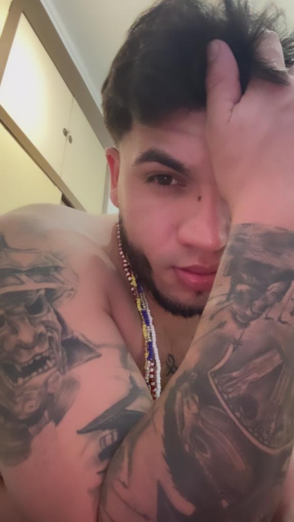 666464973: Chico busca chica en Barcelona