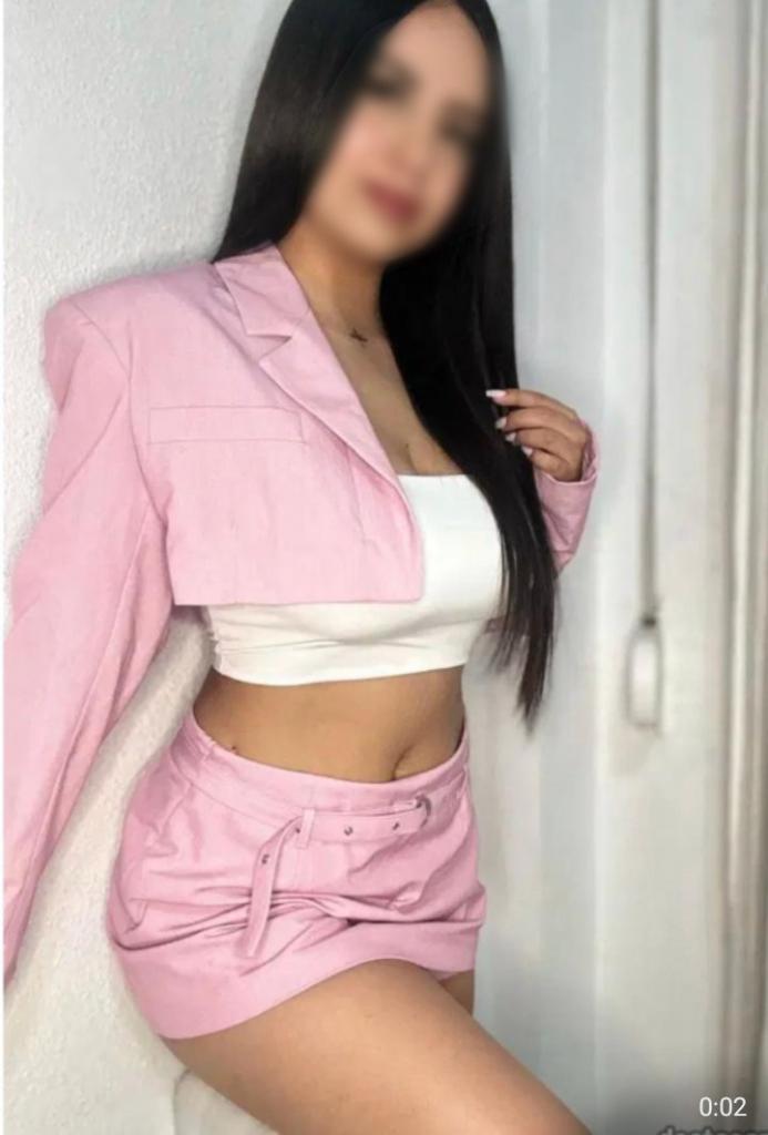 632802588: Chica busca chico en Madrid