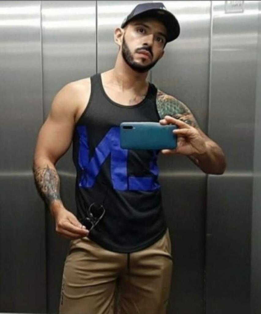 623495018: Chico busca chica en Sevilla