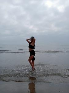 612206345: Chica busca chico en Valencia