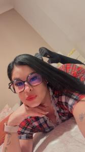 613592989: Chica busca chico en Barcelona