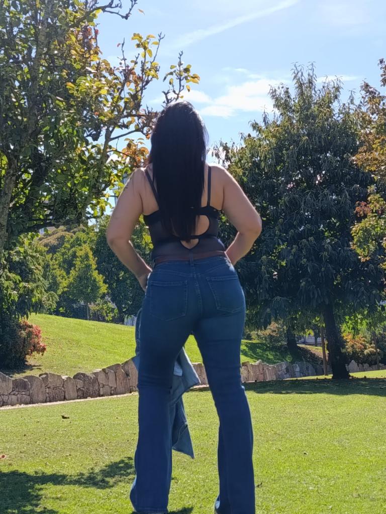 637118519: Chica busca chico en Orense