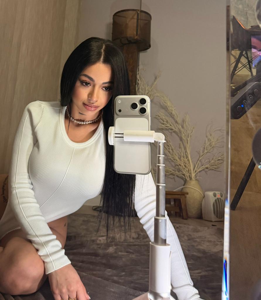 Chica busca chico en Cádiz: 