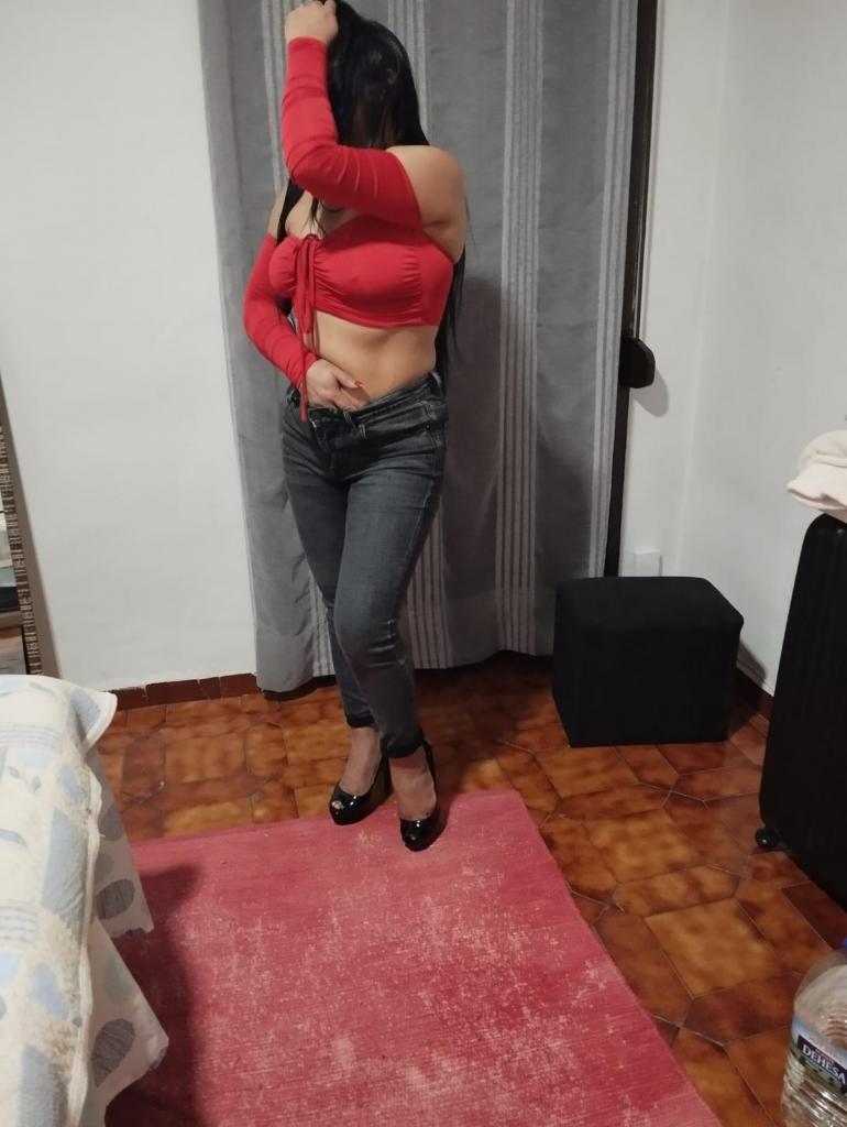 602834406: Chica busca chico en Málaga