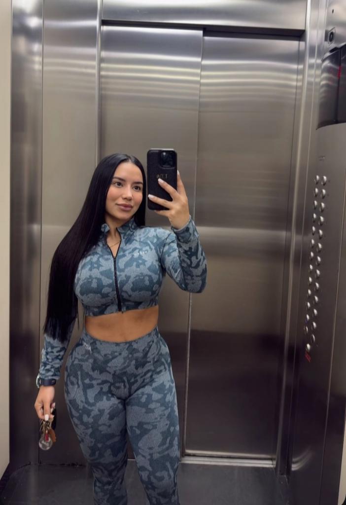 Chica busca chico en La Coruña: 