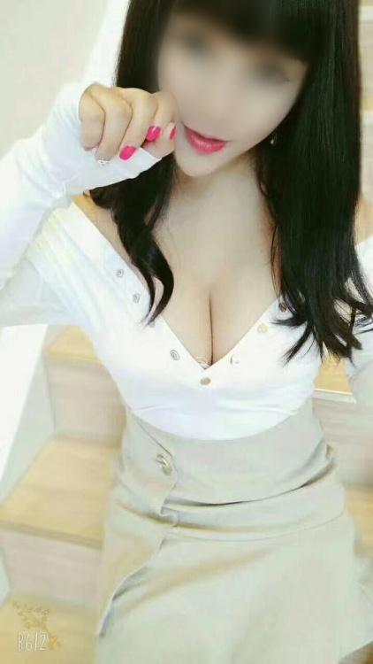 Chica busca chico en Granada: 