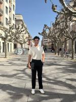 631242200: Chico busca chica en Barcelona
