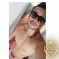 672586779: Chico busca chica en Gerona