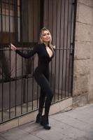 631304214: Chica busca chico en Barcelona