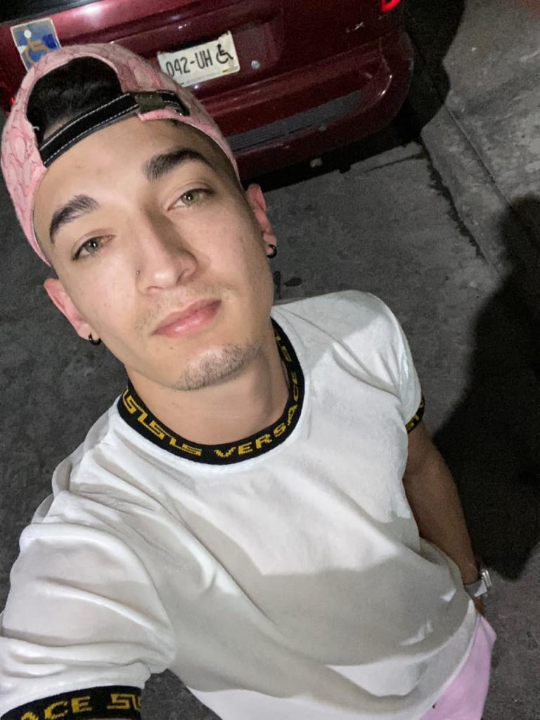 658359621: Chico busca chica en Huelva