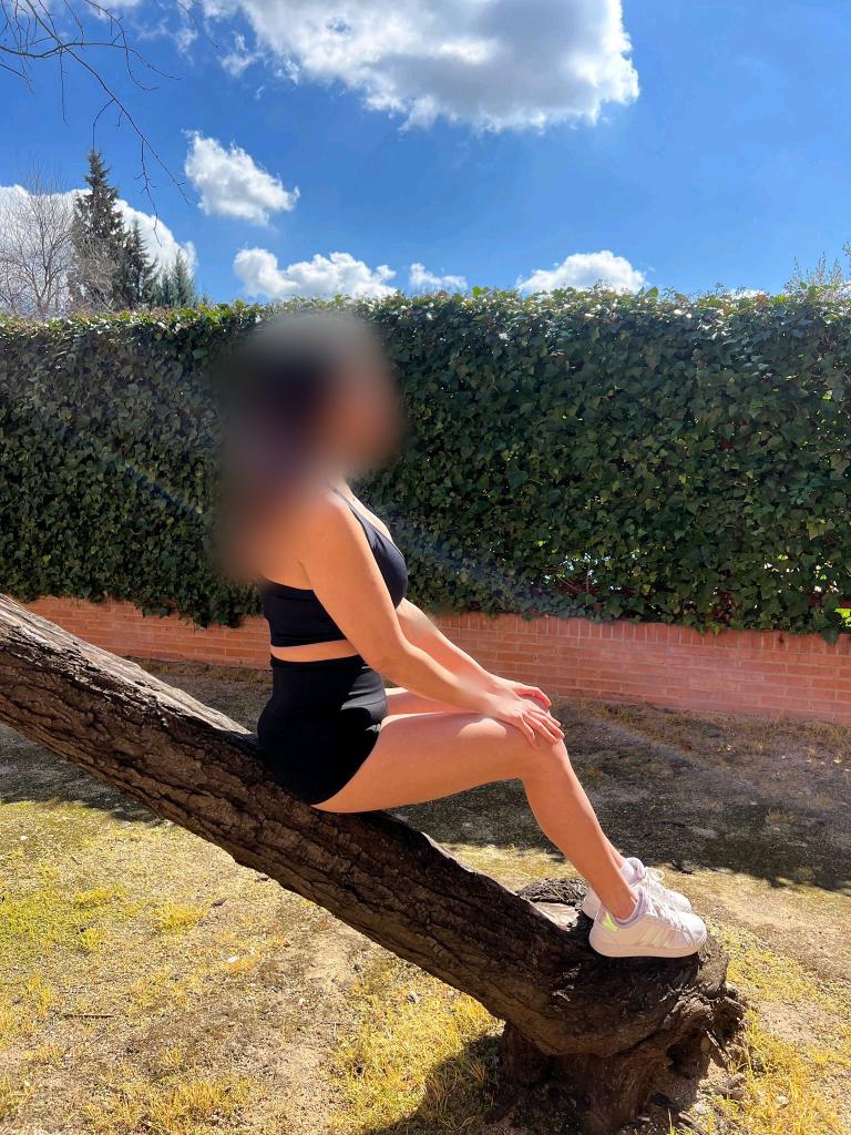 614986366: Chica busca chico en Madrid