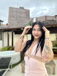 613943818: Chica busca chico en León